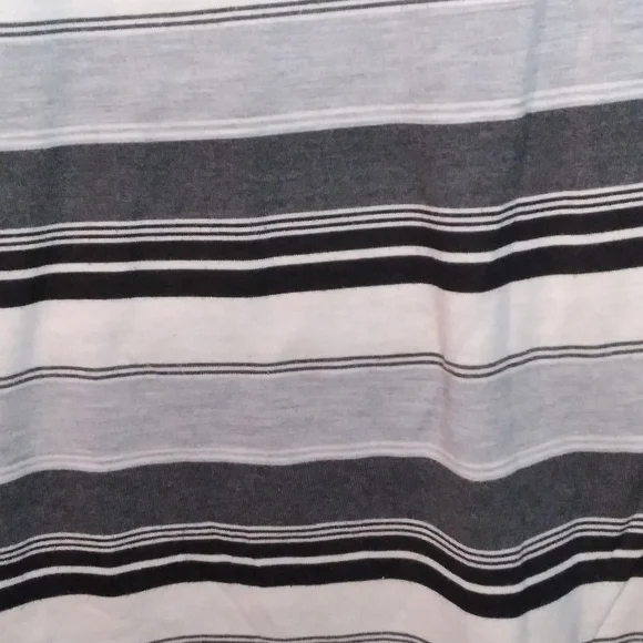 (#11) Men's Black and White Stripped Xtreme Gear Collar Shirt (Size 3XL) - Picture 4 of 12